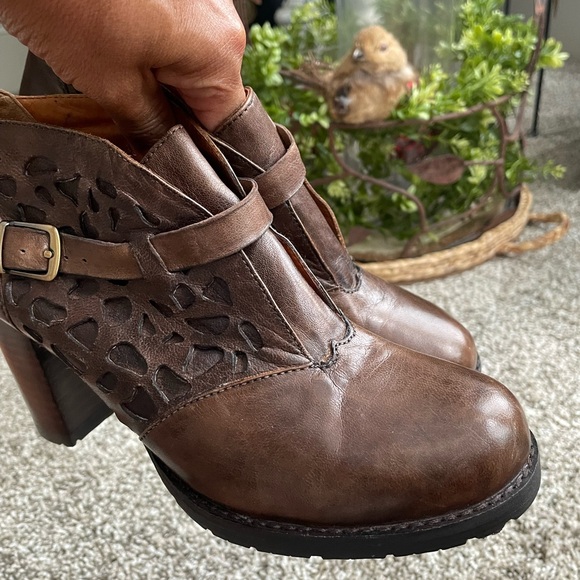 Everybody Woman’s Leather boots by BZ. Moda size 7.5 nwot soft leather - Picture 5 of 12